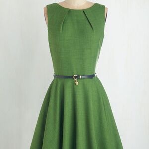 ModCloth Green Closet London Dress w/ Belt, Sz 4